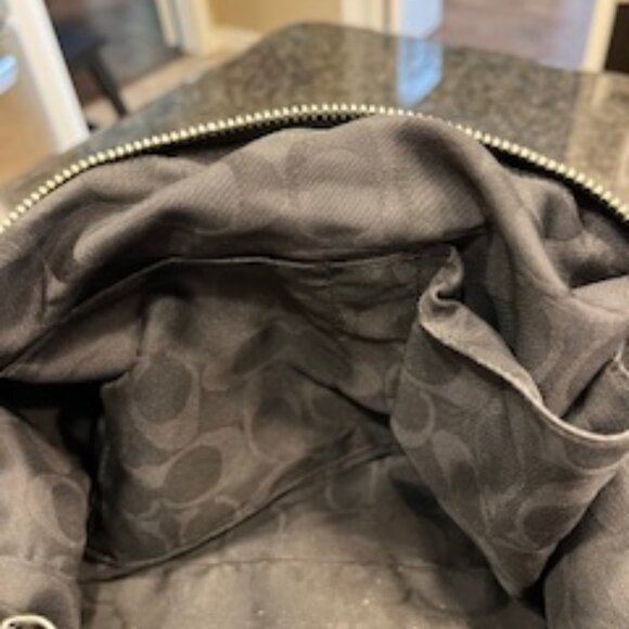 Authentic - Vintage - Coach Large Leather Hobo - Picture 13 of 15